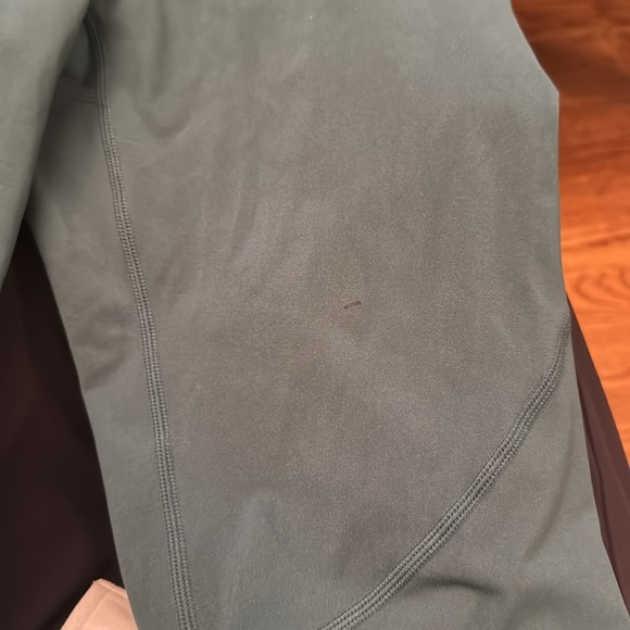 Sweaty Betty The Power 7/8 length green leggings size small - Picture 5 of 5